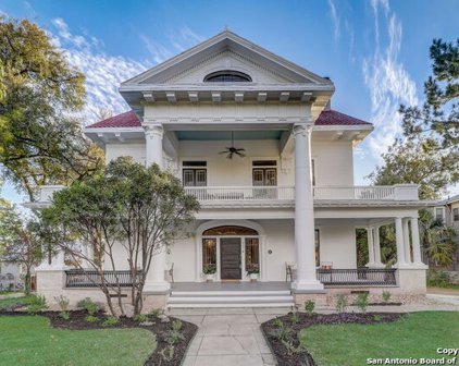 932 Woodlawn Ave, San Antonio