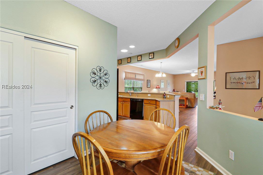 For Sale 11 Rose Bush Lane, Bluffton 2 Bedroom, 2 Bathroom, 1712