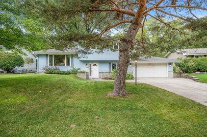 572 Redwood Lane, New Brighton