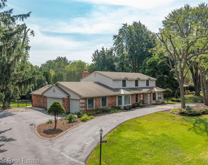 7301 MOHANSIC, Bloomfield Twp