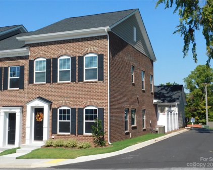 123 E Pine  Street, Lincolnton