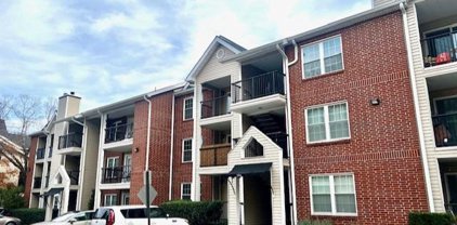 3304 Wyndham Cir Unit #236, Alexandria