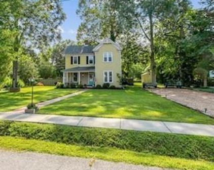 160 Church Street, Surry
