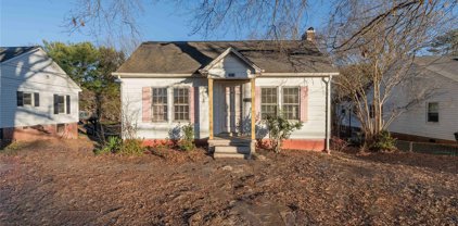 1010 4th Street Nw Drive, Hickory