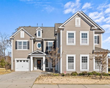 2583 Snap Dragon  Drive, Harrisburg