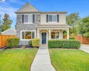 345 Chelmsford Dr, Brentwood image