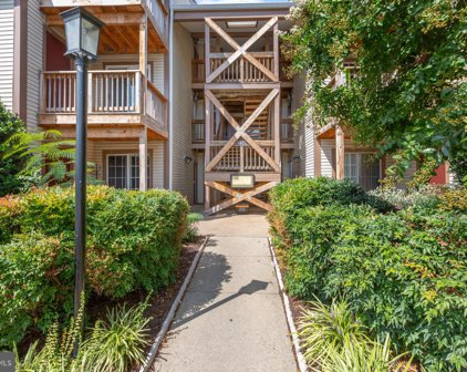 6911 Victoria Dr Unit #6911-A, Alexandria