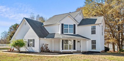 528 Willow Landing  Drive, York