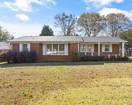109 Chestnut Avenue, Greer