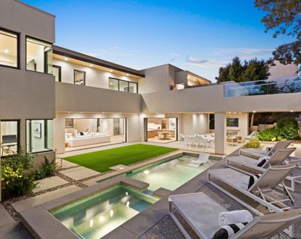 6349 Castejon Dr, La Jolla