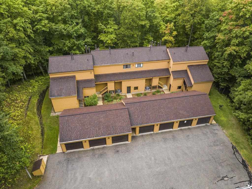 4749 S Pleasantview Road Unit 141, Harbor Springs, 49740