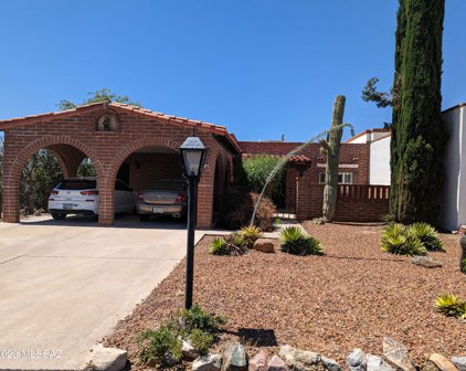 515 W Camino Del Poso, Green Valley
