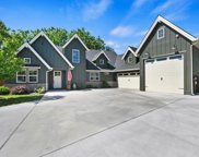 2723 S Simsbury Ln, Boise image