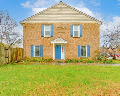 827 Sommerville Crescent, South Chesapeake