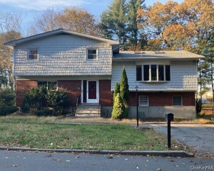 120 Parkview Road, Elmsford