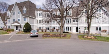 4035 Victoria Street N Unit #203, Shoreview