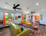 210 Shannon Lee St, San Antonio image
