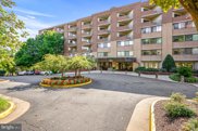 1951 Sagewood Ln Unit #121, Reston image