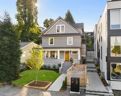 3417 9th Avenue W Unit #A, Seattle