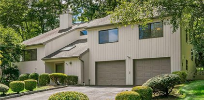 183 Arbor Crest, Somers