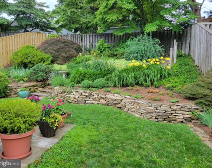 748 Ticonderoga Ave, Severna Park