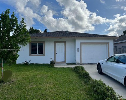 2722 Nw 8th St, Fort Lauderdale