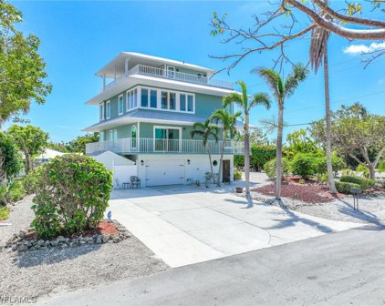 7829 Bocilla  Lane, Bokeelia