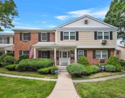 252 Parkside Drive, Suffern image