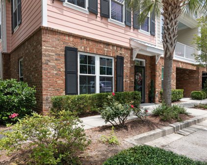 656 Coleman Boulevard Unit #204, Mount Pleasant