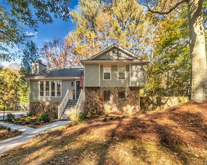 2788 West Fontainebleau Drive, Dunwoody