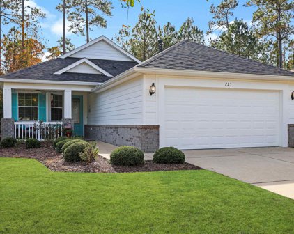 225 Castle Pines Ln., Murrells Inlet