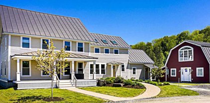4706 Waterbury Stowe Road Unit #2 The Retreat, Waterbury