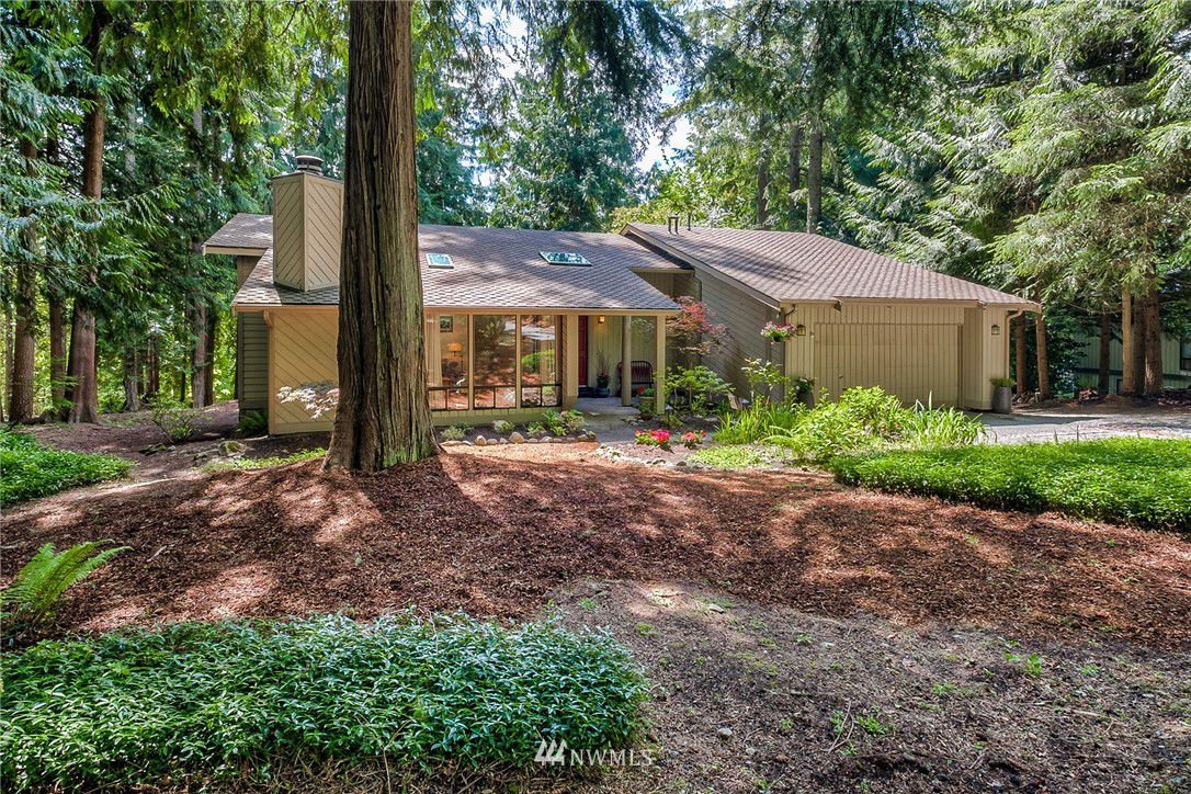 25111 SE Mirrormont Place, Issaquah, 98027