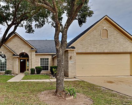 8006 Aspen Court, Baytown