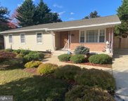 9401 Surratts Manor Dr, Clinton image