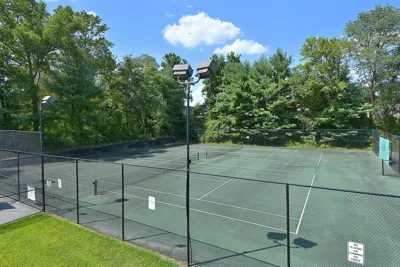 Seven Oaks tennis Courts