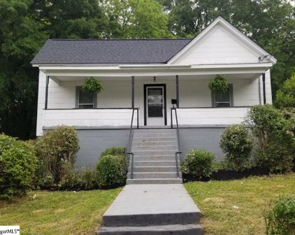 807 W Hampton Street, Laurens