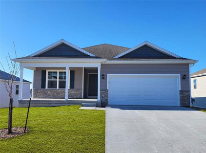90 Dakota  Circle, Waukee
