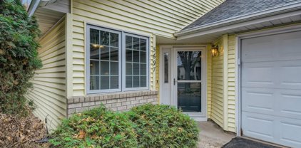 5697 Willow Trail, Shoreview