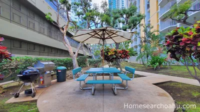 1350 Ala Moana BBQ Area