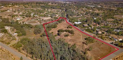 4664 Highland Oaks Street, Fallbrook