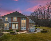3597 WINDING BROOK, Rochester Hills image