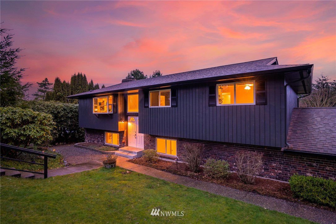 8025 144th Drive SE, Snohomish, 98290