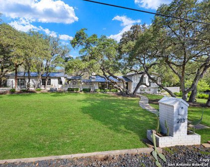 213 Meadowbrook Dr, San Antonio