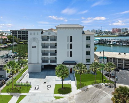211 Dolphin Point Unit 301, Clearwater