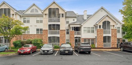 6702 Lake Park Dr Unit #2G, Greenbelt