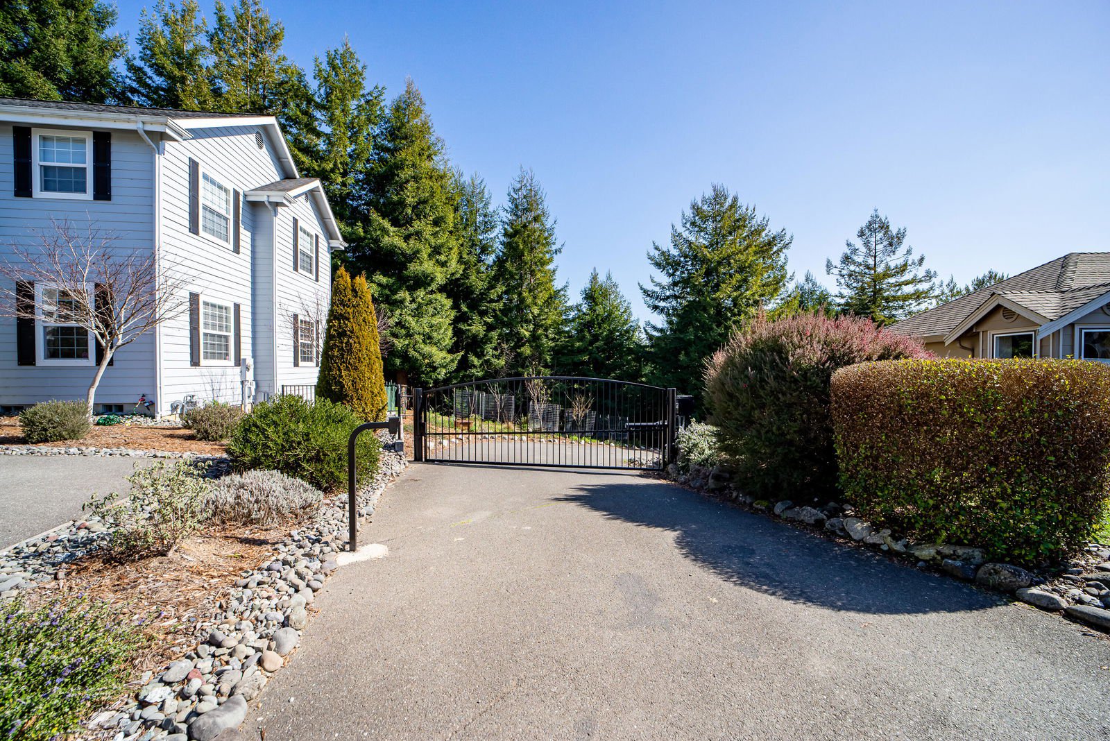 For sale in Cutten 2181 Briarwood, Lot 23 Circle, Cutten Humboldt