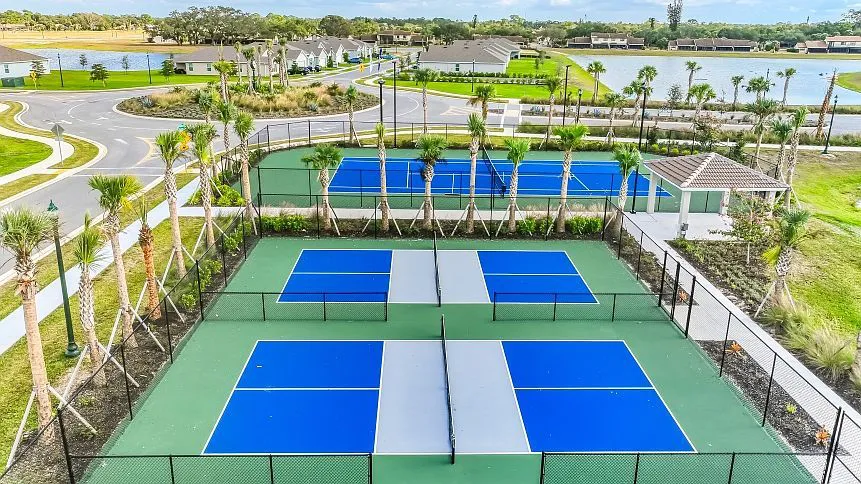 Central Parc recreational courts and surrounding neighborhood