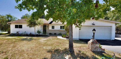 2561 Gum Tree Lane, Fallbrook