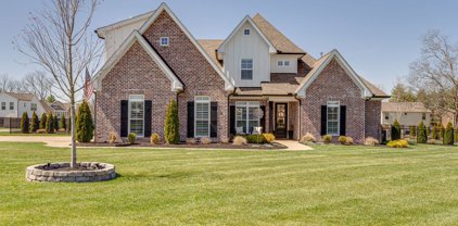 806 Vasser Dr, Gallatin